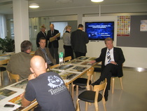 50-v juhlakahvit Turun Sanomien Auto- ja Viestintämuseossa.